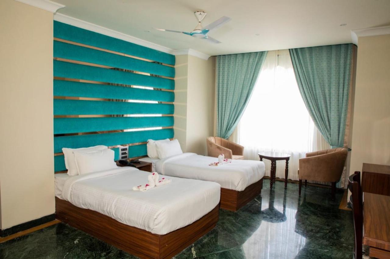Indralok Palace Hotel & Resort Morena Zimmer foto